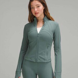 Medium forest defines jacket